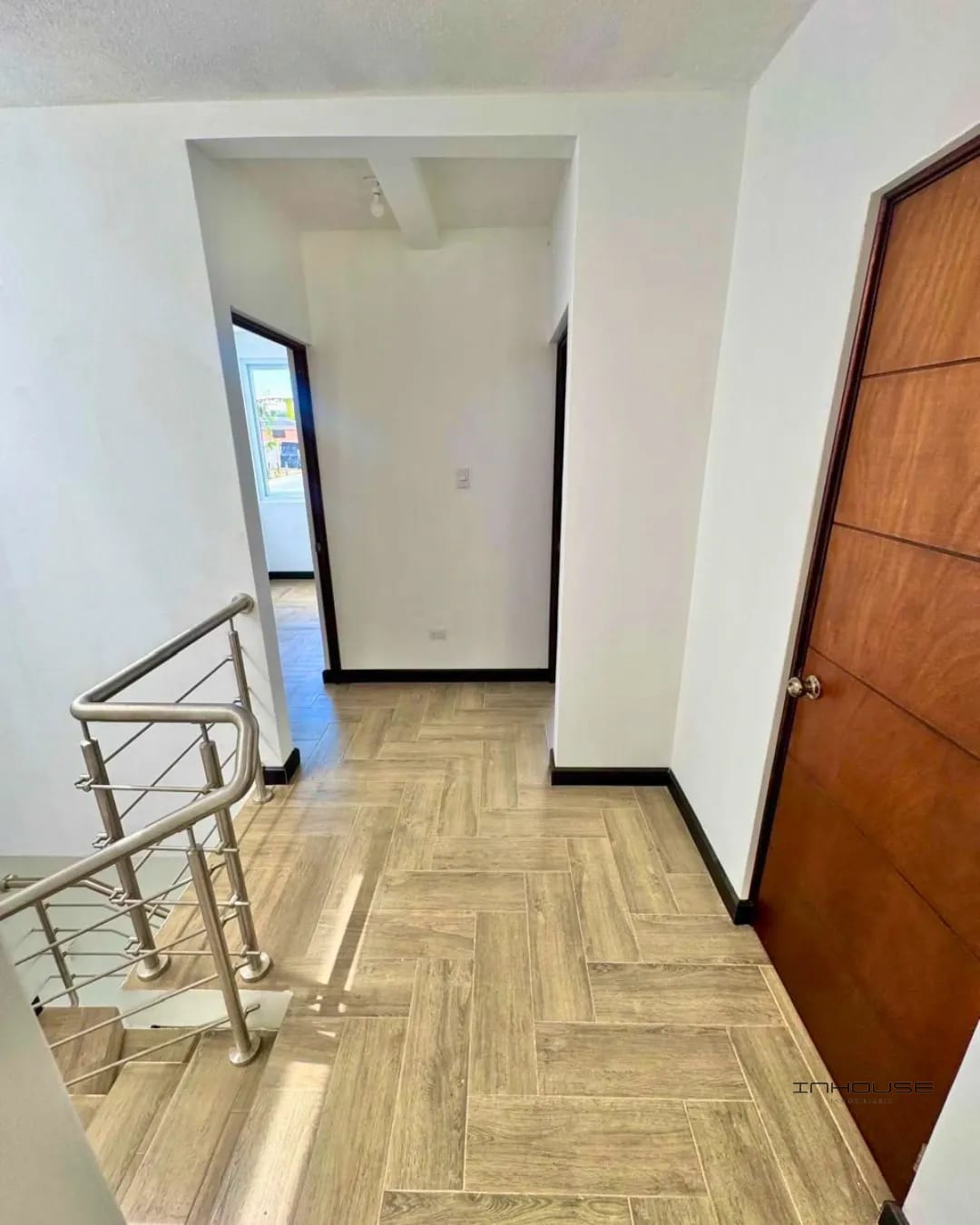 CASA EN VENTA EN ZONA 16 PARA ESTRENAR — Casa en Venta en Zona 16, Guatemala, Ciudad — foto 2 de 12