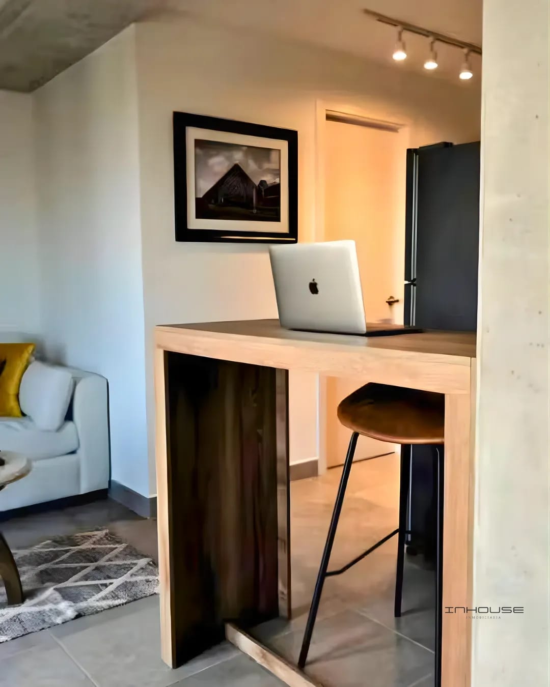 APARTAMENTO EN RENTA ZONA 10, AMUEBLADO -FIAMENE- — Apartamento en Alquiler en Fiamene, Zona 10, Guatemala, Ciudad — foto 4 de 11