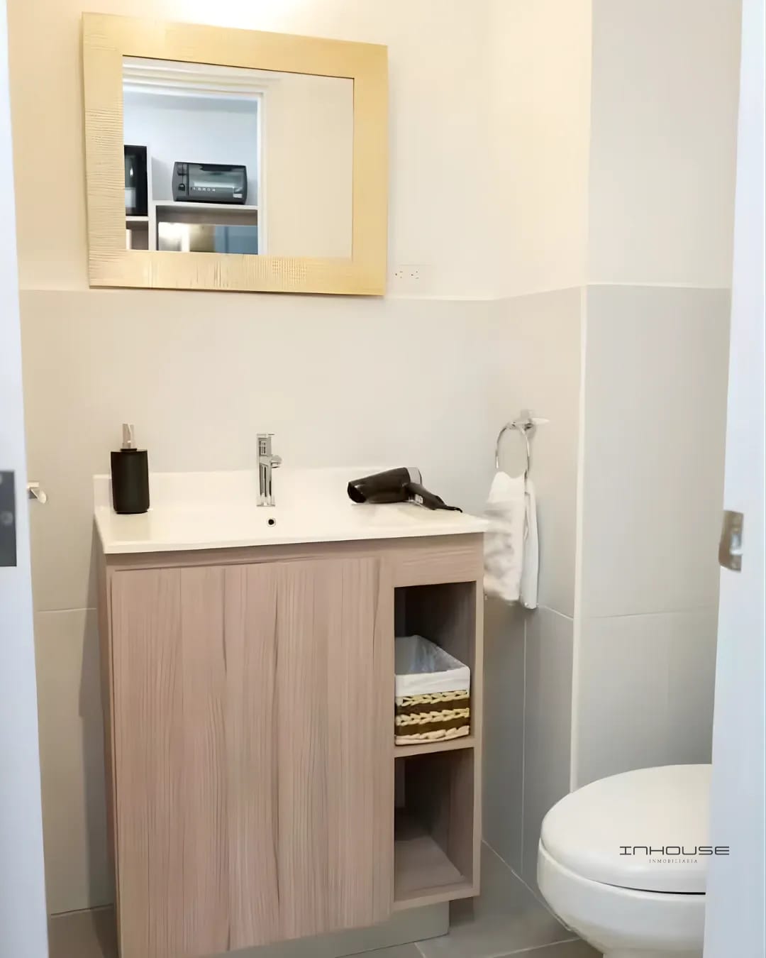 APARTAMENTO EN RENTA ZONA 10, AMUEBLADO -FIAMENE- — Apartamento en Alquiler en Fiamene, Zona 10, Guatemala, Ciudad — foto 11 de 11