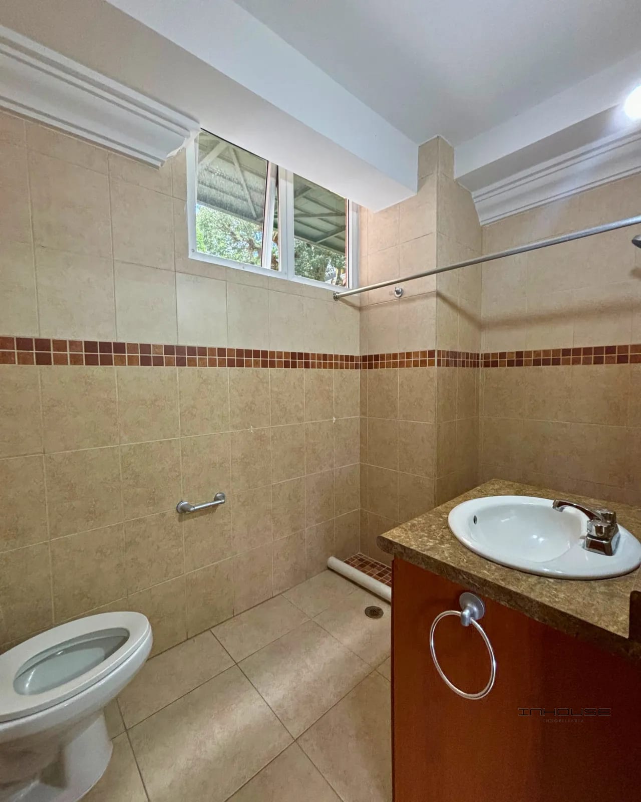 APARTAMENTO EN RENTA ZONA 16, LA MONTAÑA - TIPO ESTUDIO — Apartamento en Alquiler en La Montaña, Zona 16, Guatemala, Ciudad — foto 3 de 6