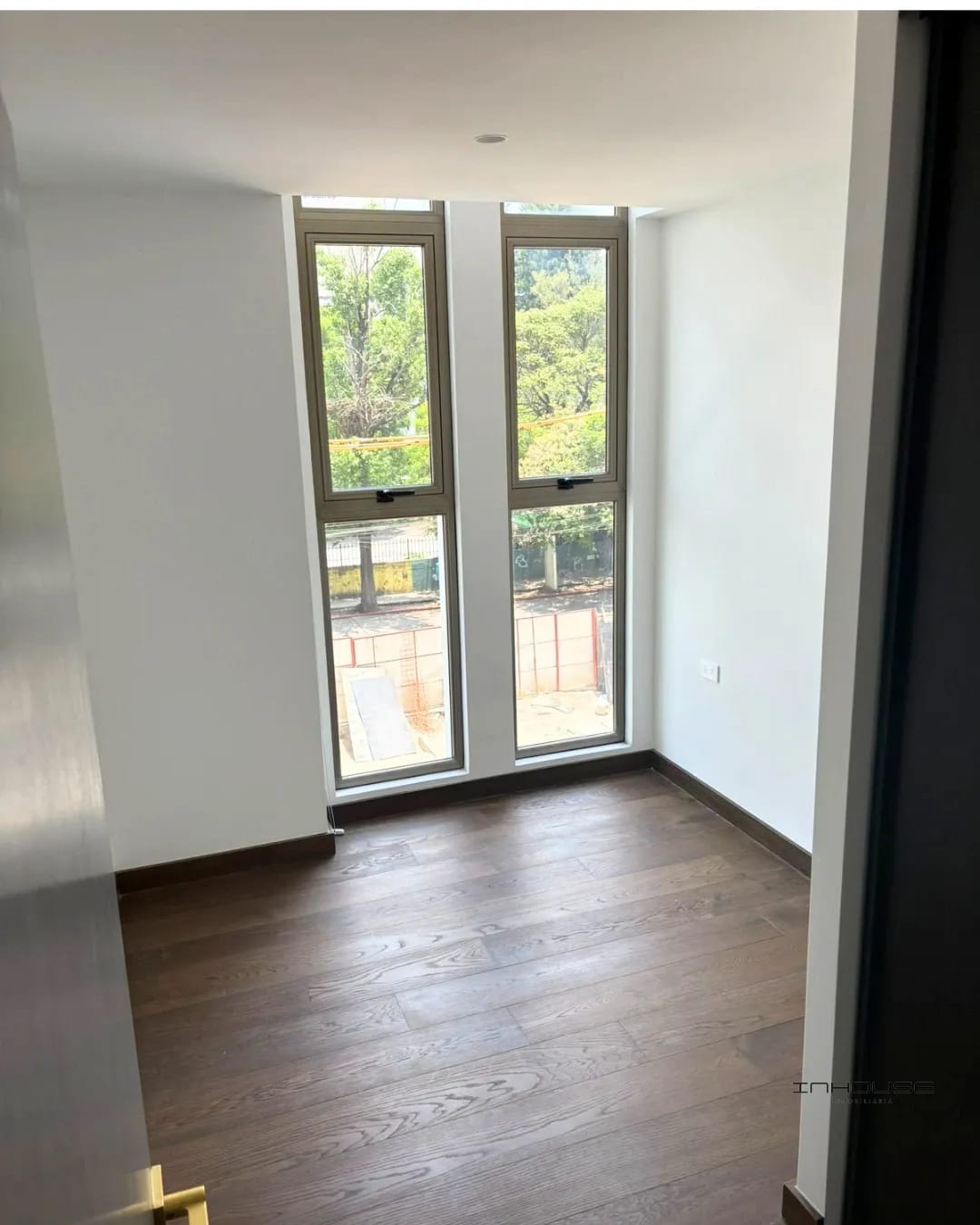 APARTAMENTO EN RENTA ZONA 10 ATARAH — Apartamento en Alquiler en Zona 10, Guatemala, Ciudad — foto 4 de 10