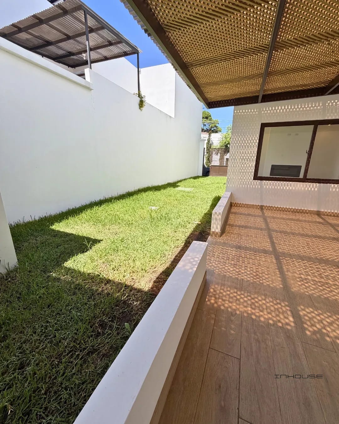 CASA EN VENTA CAES ARRAZOLA PARA ESTRENAR — Casa en Venta en Arrazola I, Carretera a El Salvador, Guatemala, Ciudad — foto 1 de 11