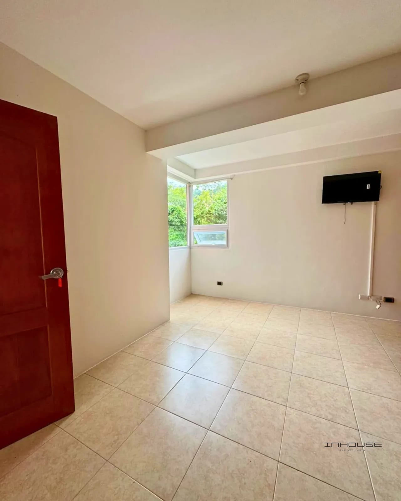 Apartamento en Renta Zona 16, la Montaña - Tipo Estudio — Apartamento en Alquiler en La Montaña, Zona 16, Guatemala, Ciudad — foto 7 de 8