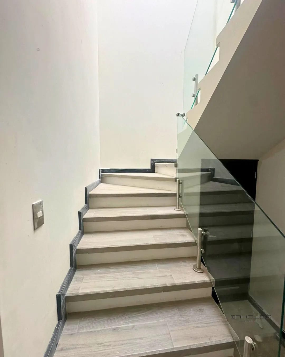 CASA EN VENTA EN ZONA 16 PARA ESTRENAR — Casa en Venta en Hacienda Real, Zona 16, Guatemala, Ciudad — foto 4 de 11