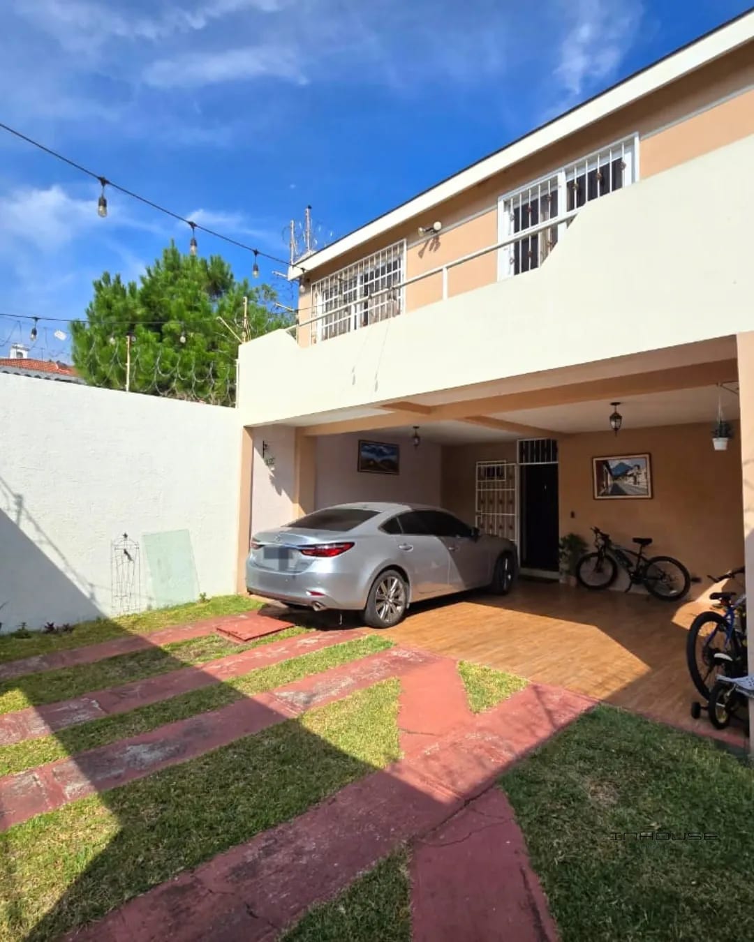 CASA EN VENTA EN ZONA 16 HACIENDA REAL — Casa en Venta en Hacienda Real, Zona 16, Guatemala, Ciudad — foto 2 de 10