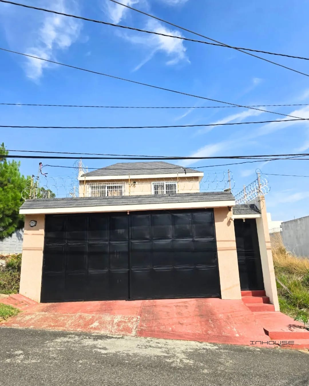 CASA EN VENTA EN ZONA 16 HACIENDA REAL — Casa en Venta en Hacienda Real, Zona 16, Guatemala, Ciudad — foto 1 de 10