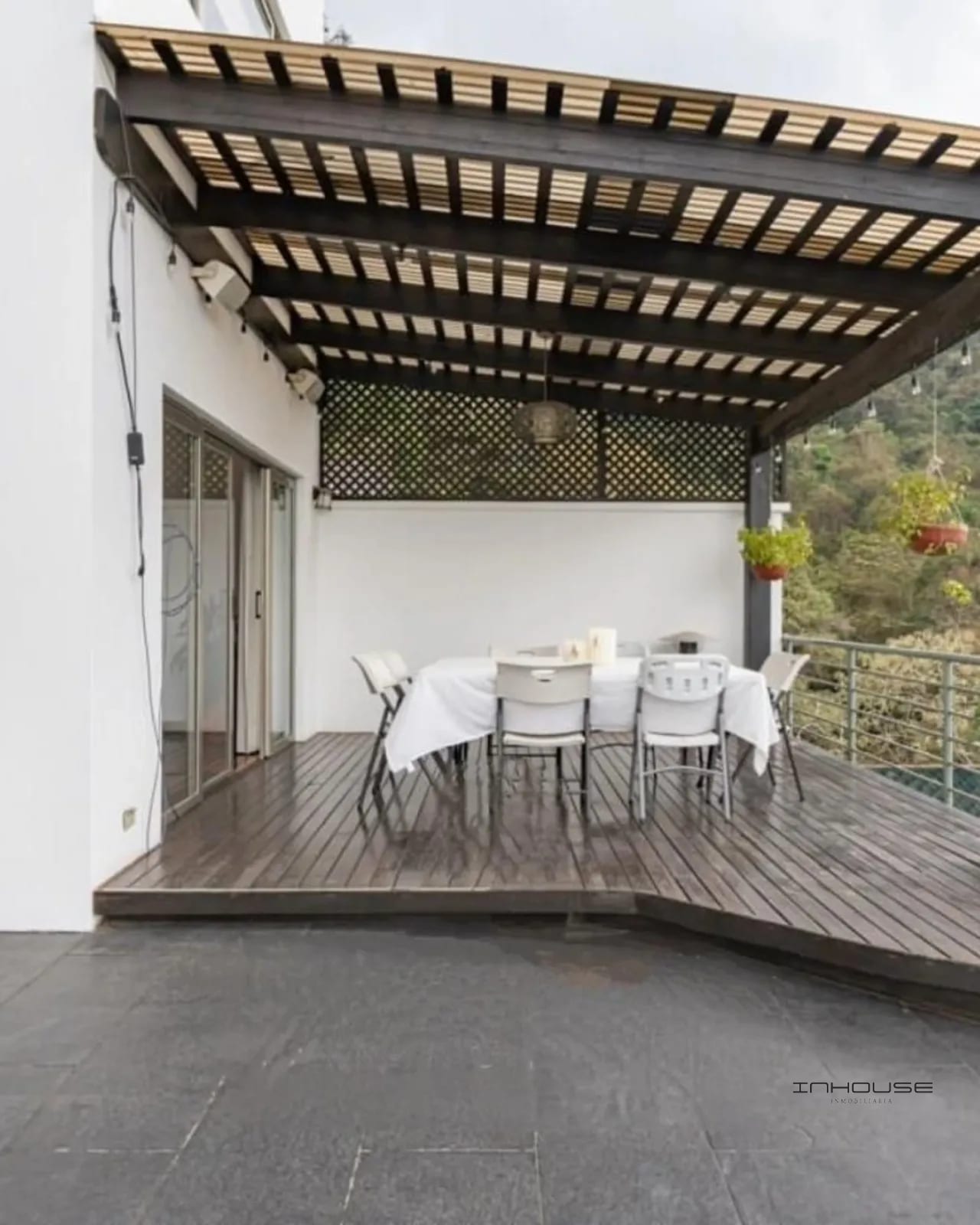 CASA EN VENTA EN ZONA 16 MODERNA, CUMBRES — Casa en Venta en Zona 16, Guatemala, Ciudad — foto 2 de 12