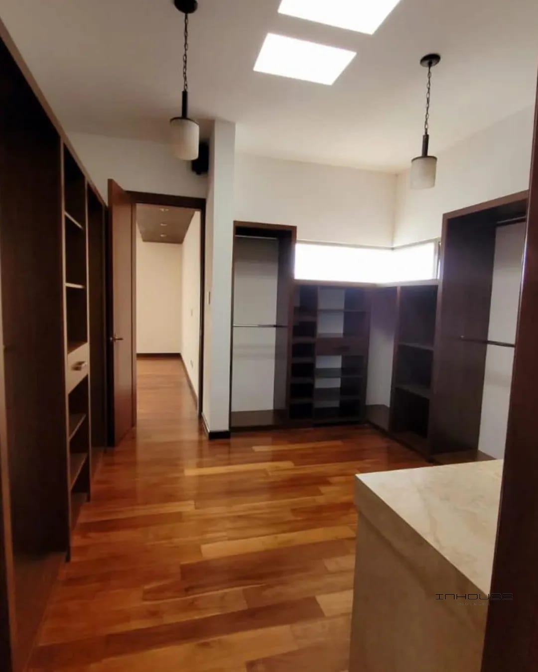 CASA EN VENTA EN ZONA 16 MODERNA, CUMBRES — Casa en Venta en Zona 16, Guatemala, Ciudad — foto 8 de 12