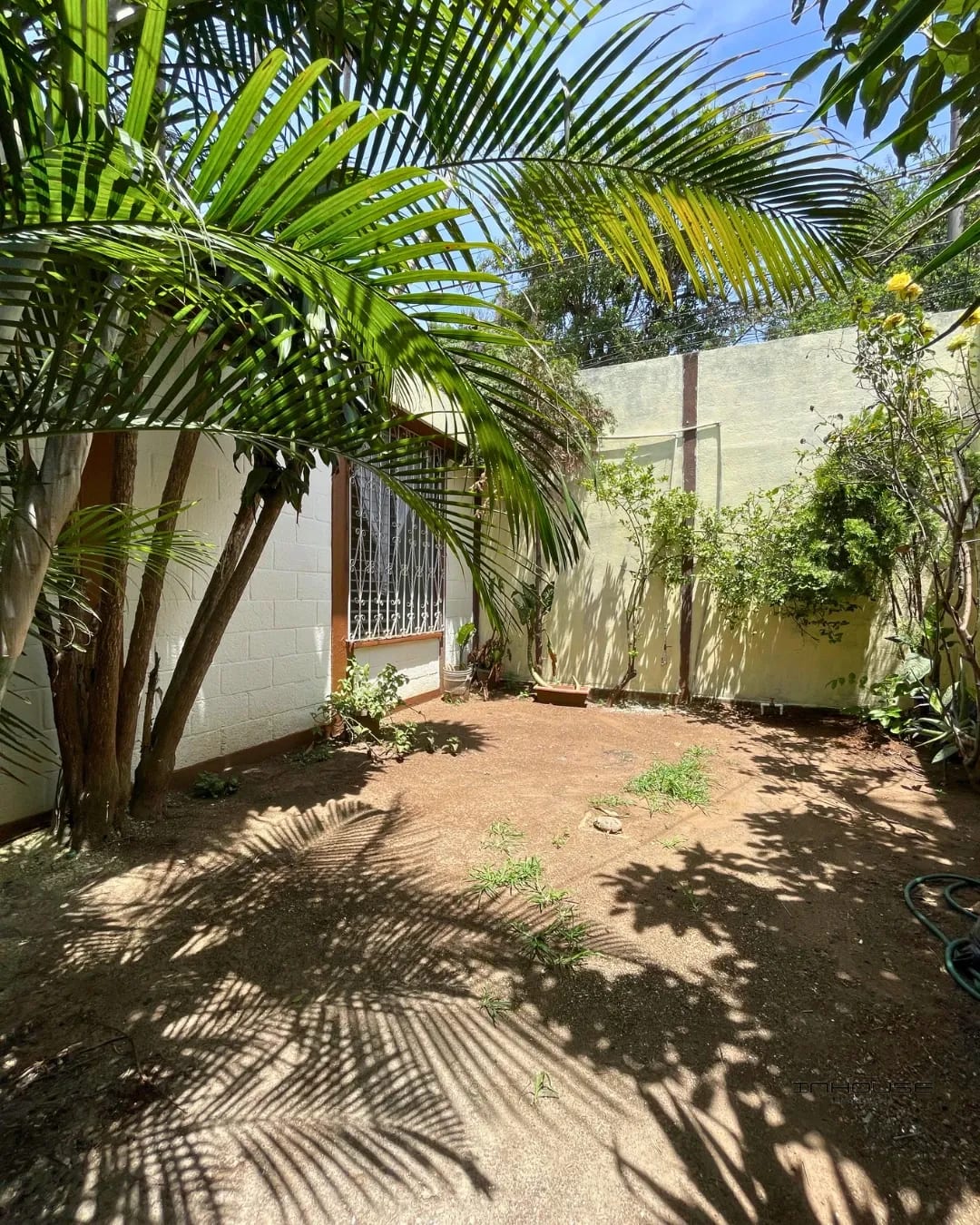 CASA EN VENTA EN VILLA NUEVA DENTRO DE AGARITA -UN NIVEL- — Casa en Venta en Villa Nueva, Guatemala, Ciudad — foto 2 de 11