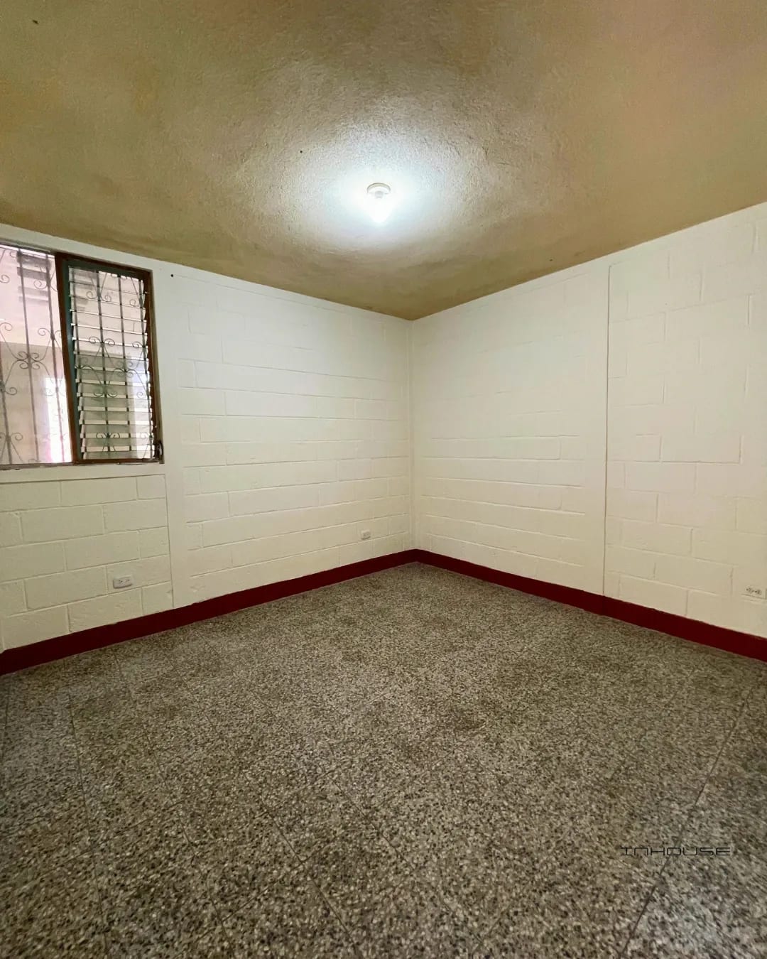 CASA EN VENTA EN VILLA NUEVA DENTRO DE AGARITA -UN NIVEL- — Casa en Venta en Villa Nueva, Guatemala, Ciudad — foto 10 de 11