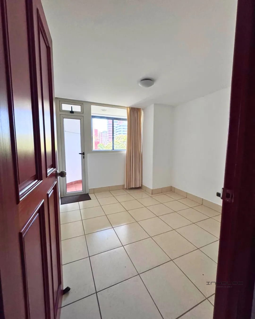 APARTAMENTO EN RENTA ZONA 14 CON BALCON — Apartamento en Alquiler en Marqués del Valle, Zona 14, Guatemala, Ciudad — foto 10 de 10