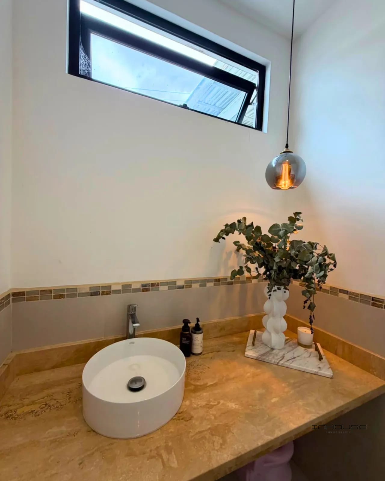 CASA EN VENTA EN CAES KM 9.5 MONTEBELLO — Casa en Venta en Montebello II, Carretera a El Salvador, Guatemala, Ciudad — foto 9 de 10