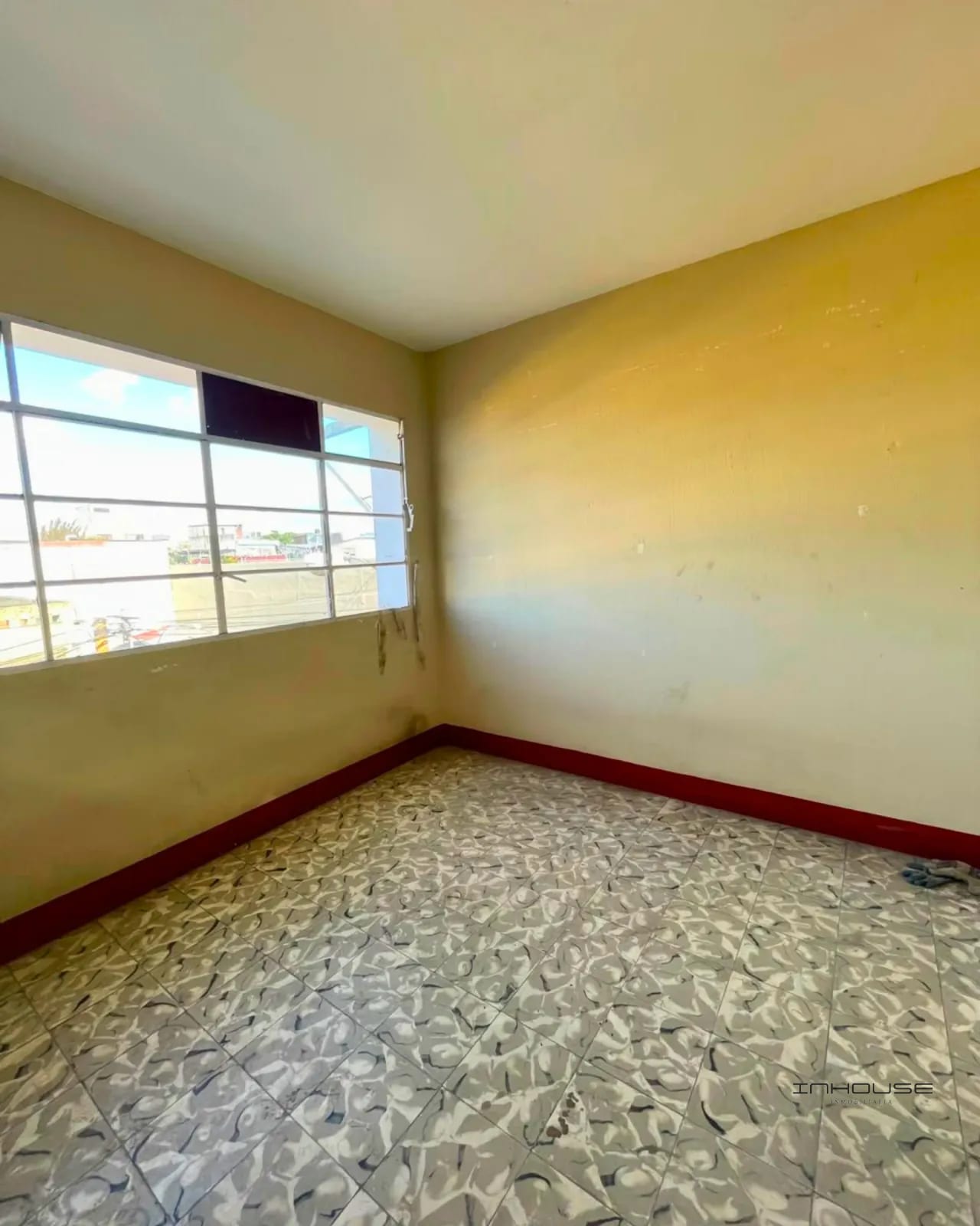 Casa en Renta en Zona 3 Fuera de Garita Ideal para Uso Comercial — Casa en Alquiler en Zona 3, Guatemala, Ciudad — foto 6 de 9