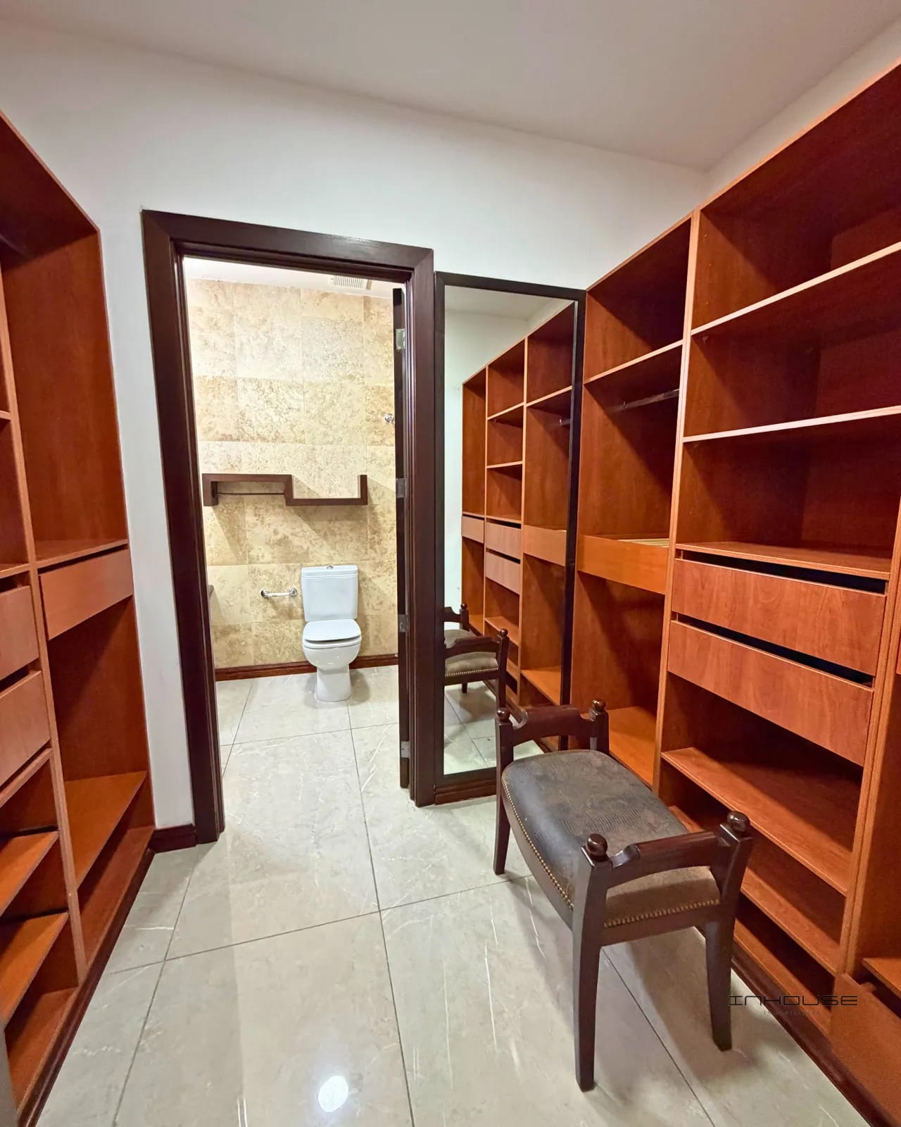 Apartamento en Renta Zona 15 Amueblado — Apartamento en Alquiler en Catalonia, Zona 15, Guatemala, Ciudad — foto 10 de 10