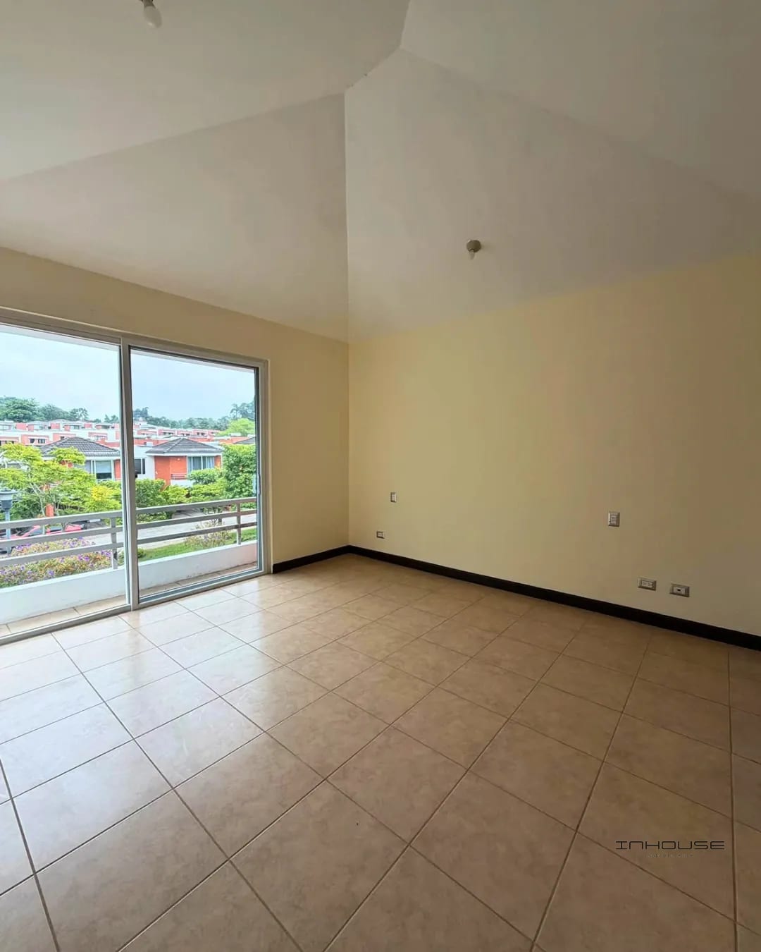 Casa en Venta en Zona 16 Ensenada de San Isidro — Casa en Venta en Zona 16, Guatemala, Ciudad — foto 10 de 11