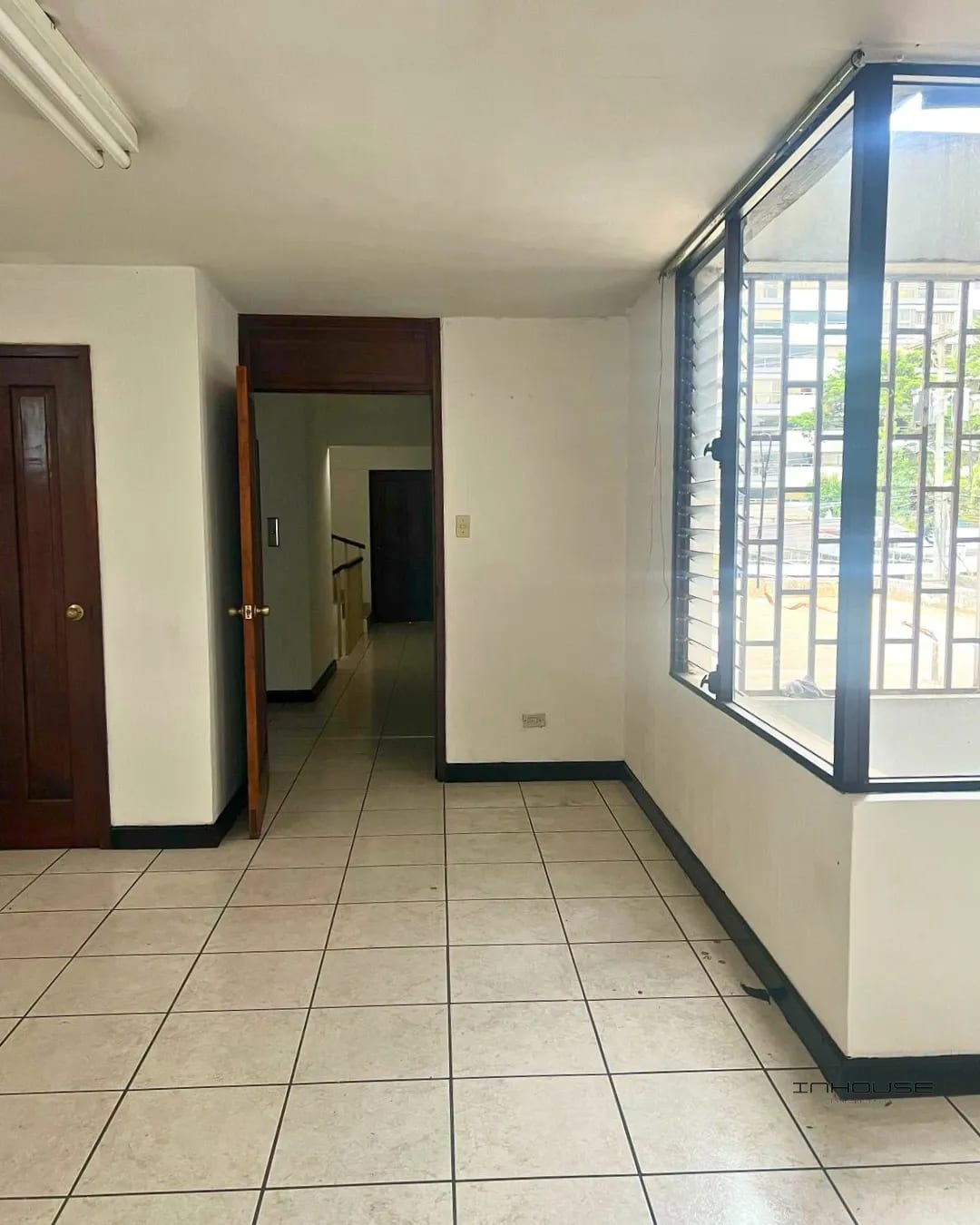 Edificio en Venta en Zona 9 Ideal para Inversión — Edificio en Venta en Zona 9, Guatemala, Ciudad — foto 9 de 12