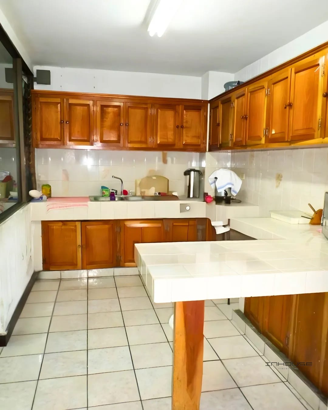 Edificio en Venta en Zona 9 Ideal para Inversión — Edificio en Venta en Zona 9, Guatemala, Ciudad — foto 2 de 12