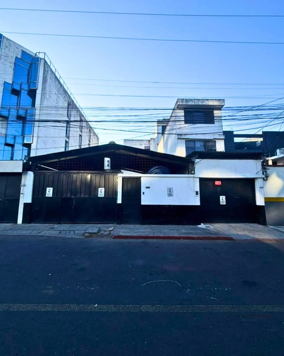 Edificio en Venta en Zona 9 Ideal para Inversión — Edificio en Venta en Zona 9, Guatemala, Ciudad — foto 1 de 12