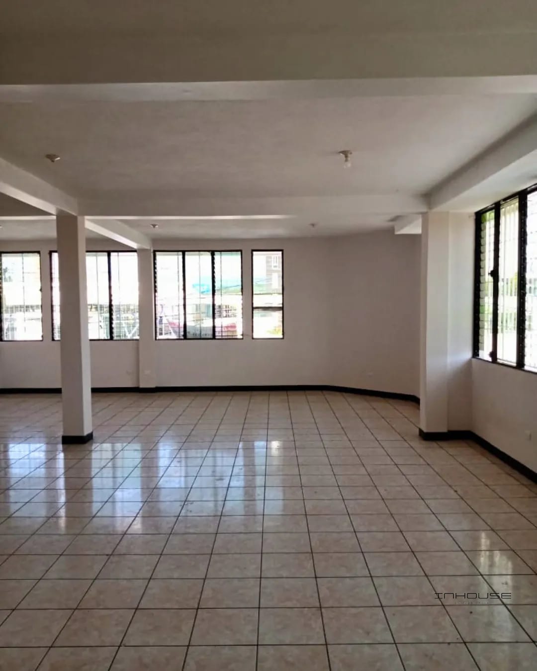 Edificio en Venta en Zona 5 Jardines de la Asunción — Edificio en Venta en Jardines de La Asunción, Zona 5, Guatemala, Ciudad — foto 2 de 10