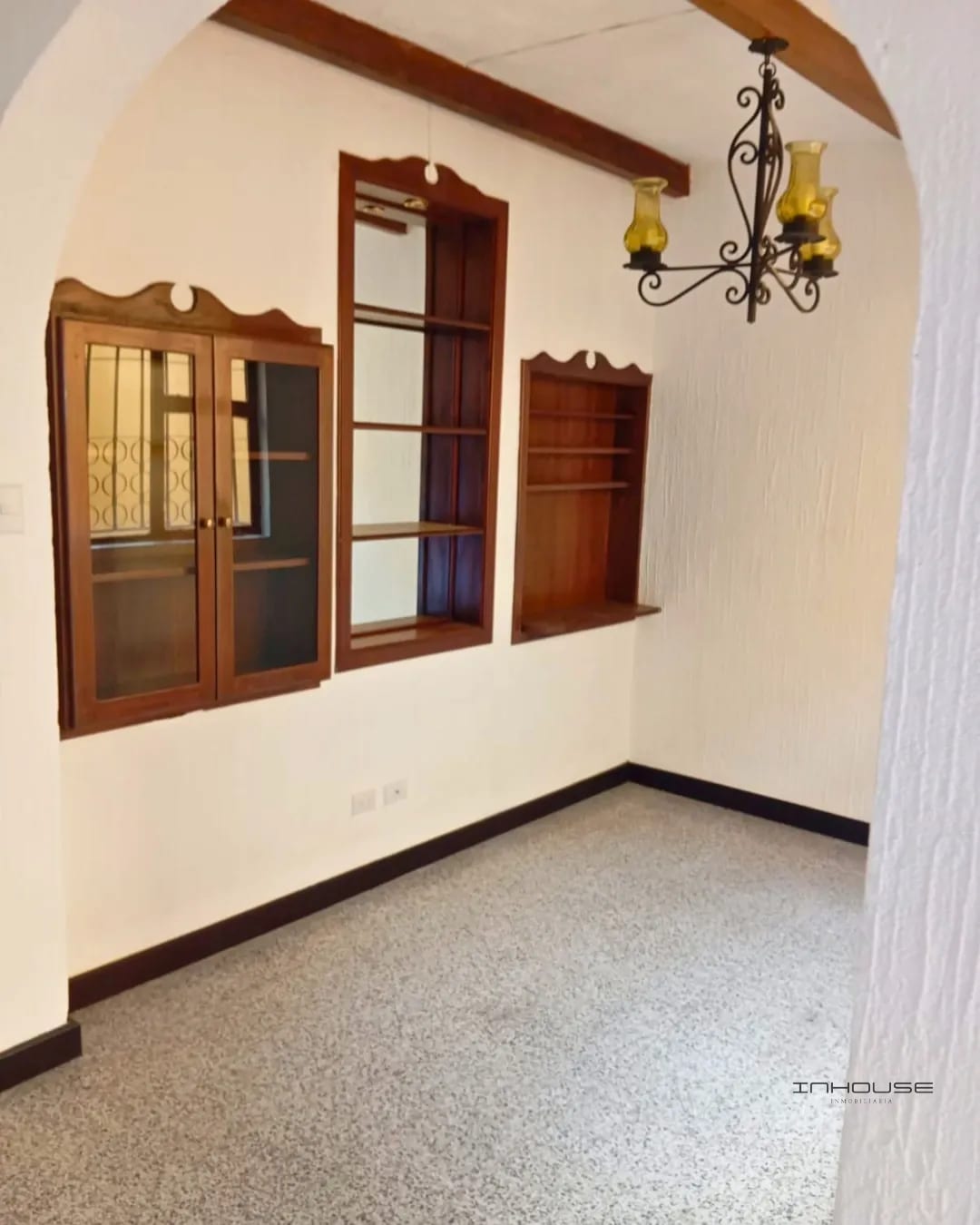 Casa en Renta en Zona 1 Ideal para Oficias — Casa en Alquiler en Zona 1, Guatemala, Ciudad — foto 6 de 10