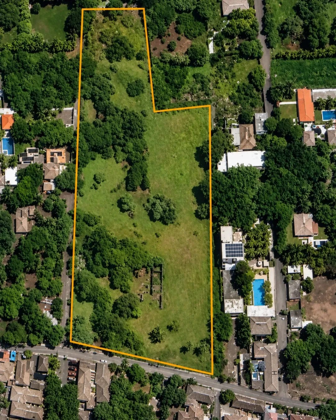 Terreno en Venta en Monterrico a Pocos Metros de la Playa — Terreno en Venta en Monterrico, Santa Rosa — foto 1 de 10