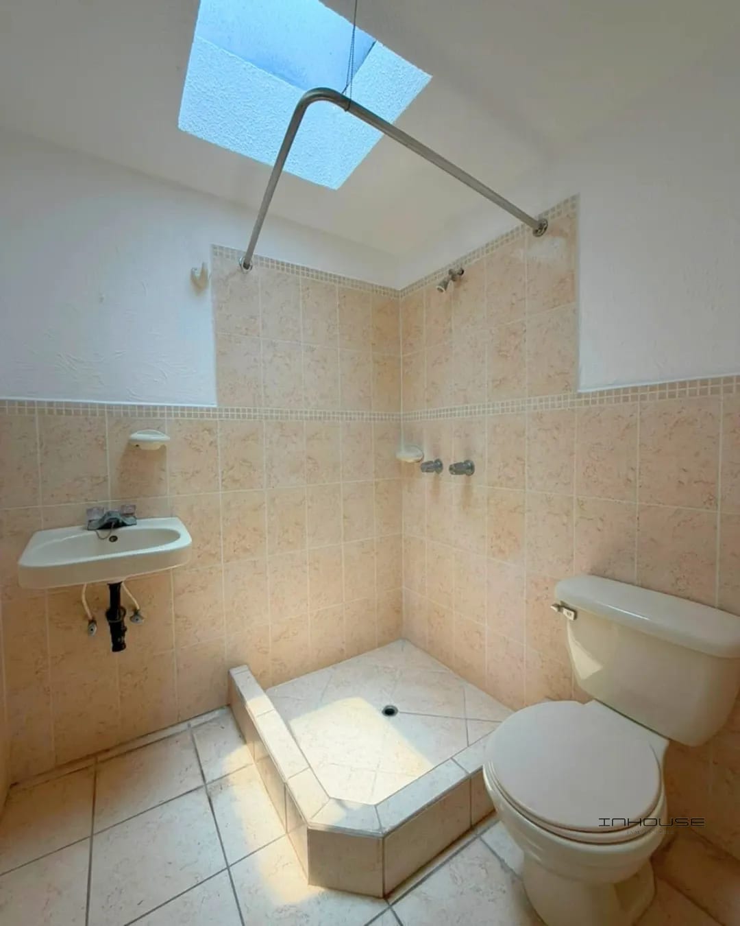 Casa en Venta KM 18.5 San José Pinula, Jardines de Providencia — Casa en Venta en San José Pinula, Guatemala, Ciudad — foto 6 de 12