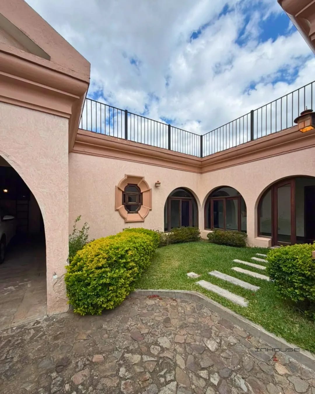 Casa en Venta en Antigua de un Nivel — Casa en Venta en Antigua, Sacatepéquez — foto 7 de 10