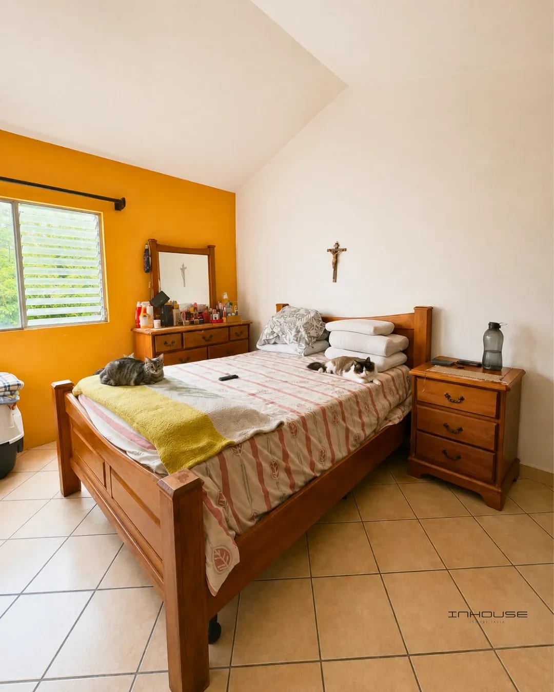 Casa en Venta en Zona 11 de Mixco Dentro de Garita — Casa en Venta en Zona 11 Mixco, Guatemala, Ciudad — foto 8 de 10