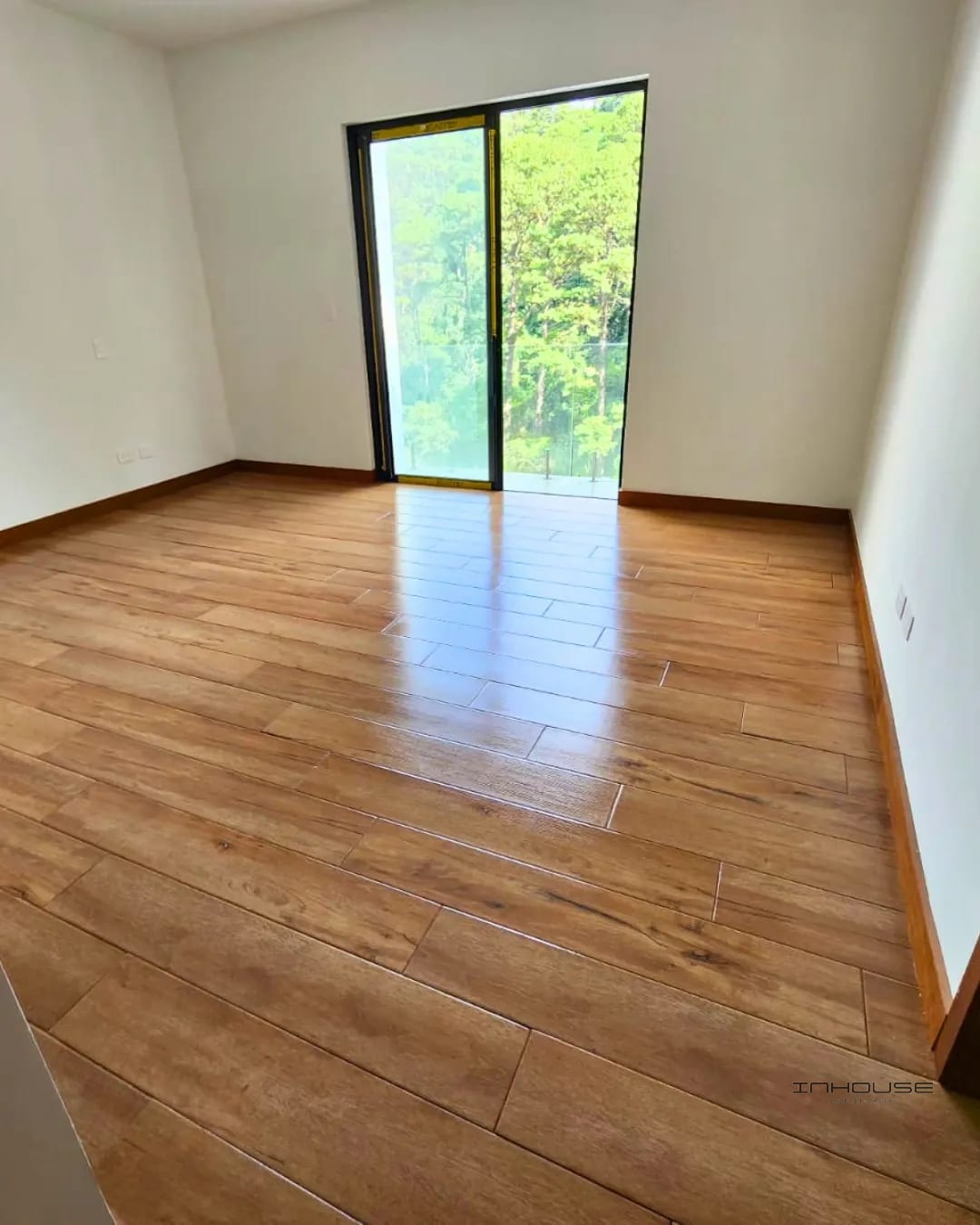 Casa en Venta en Zona 16 Santa Rosalía - para Estrenar — Casa en Venta en Zona 16, Guatemala, Ciudad — foto 6 de 8