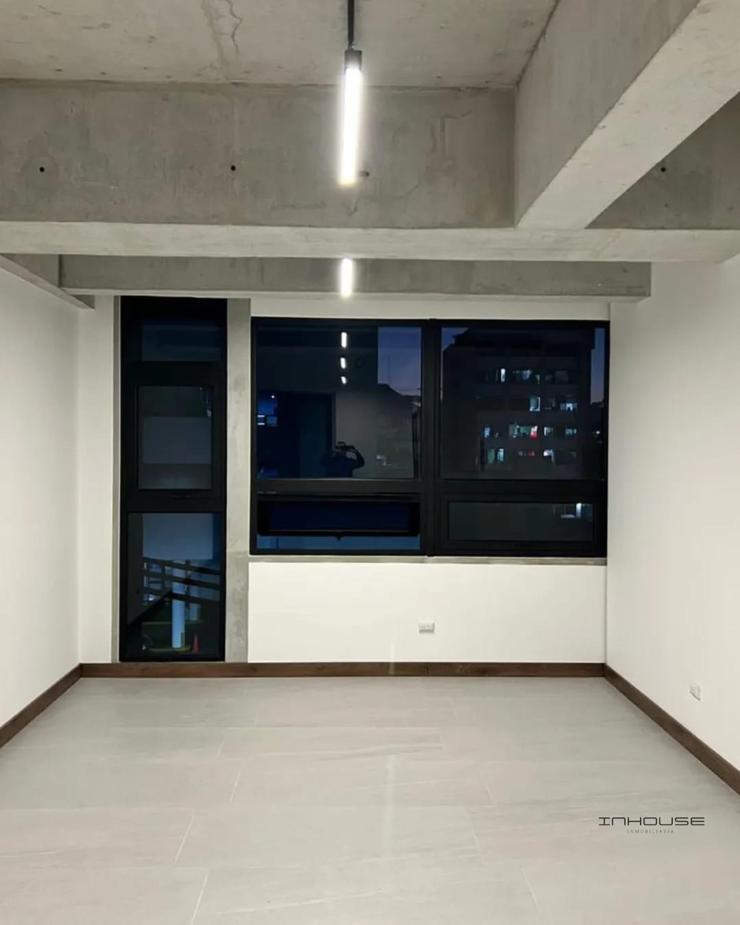 Oficina en Renta Zona 4 Edificio Septimo — Oficina en Alquiler en Séptimo, Zona 4, Guatemala, Ciudad — foto 2 de 8