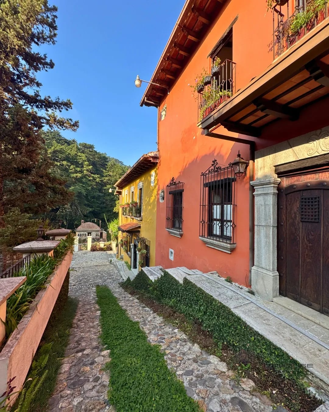 Mansión en Venta en Carretera a el Salvador — Casa en Venta en Santa Catarina Pinula, Guatemala, Ciudad — foto 2 de 10