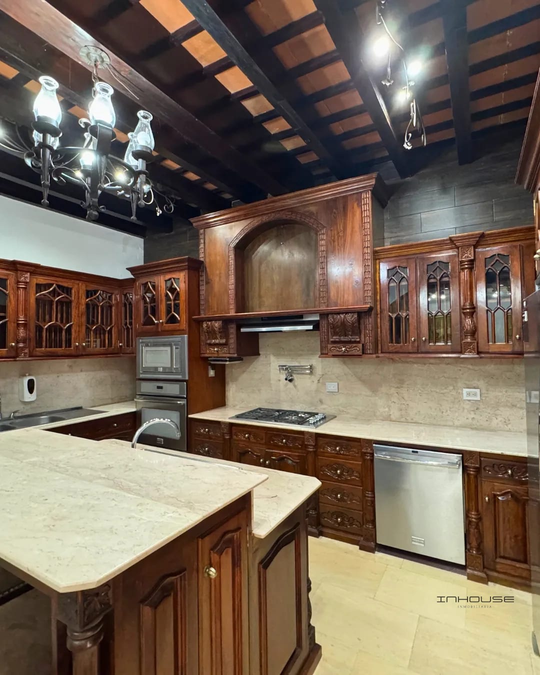 Mansión en Venta en Carretera a el Salvador — Casa en Venta en Santa Catarina Pinula, Guatemala, Ciudad — foto 7 de 10