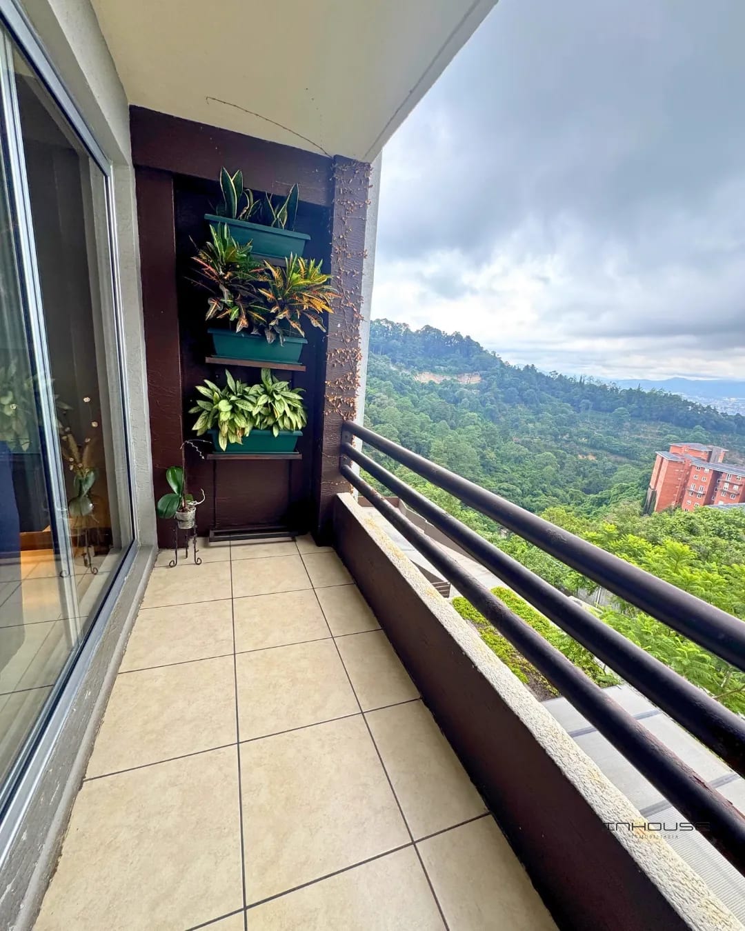 Apartamento en Venta Zona 16 Bosques de Euskadi — Apartamento en Venta en Zona 16, Guatemala, Ciudad — foto 7 de 13