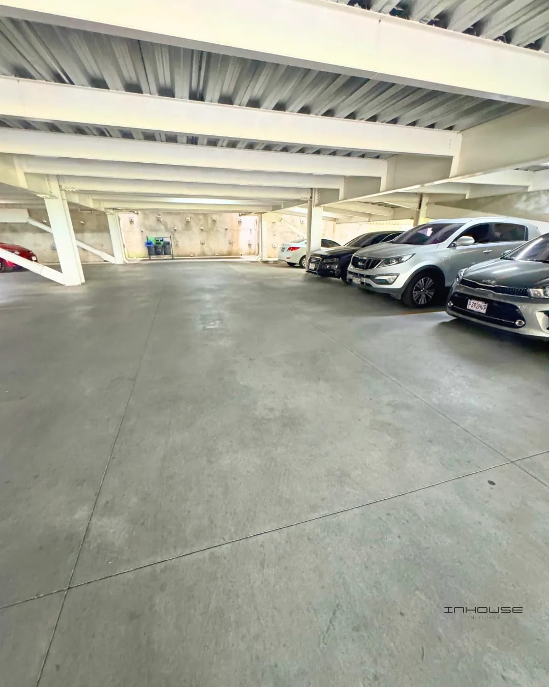 Apartamento en Venta Zona 16 Bosques de Euskadi — Apartamento en Venta en Zona 16, Guatemala, Ciudad — foto 10 de 13
