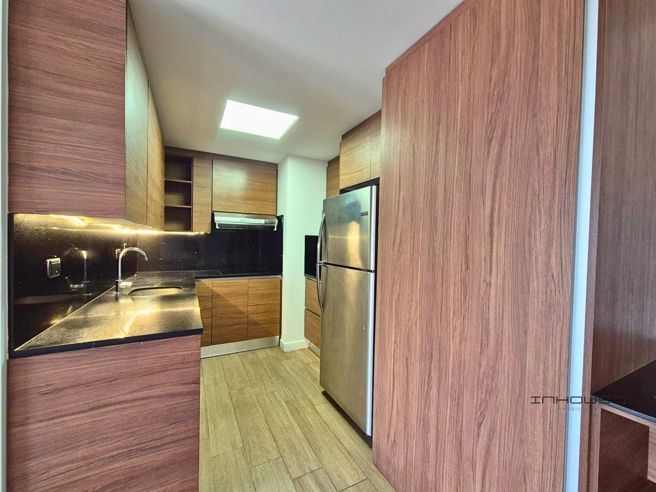 Apartamento en Venta Zona 4, Granat para Inversionistas — Apartamento en Venta en Granat, Zona 4, Guatemala, Ciudad — foto 2 de 8