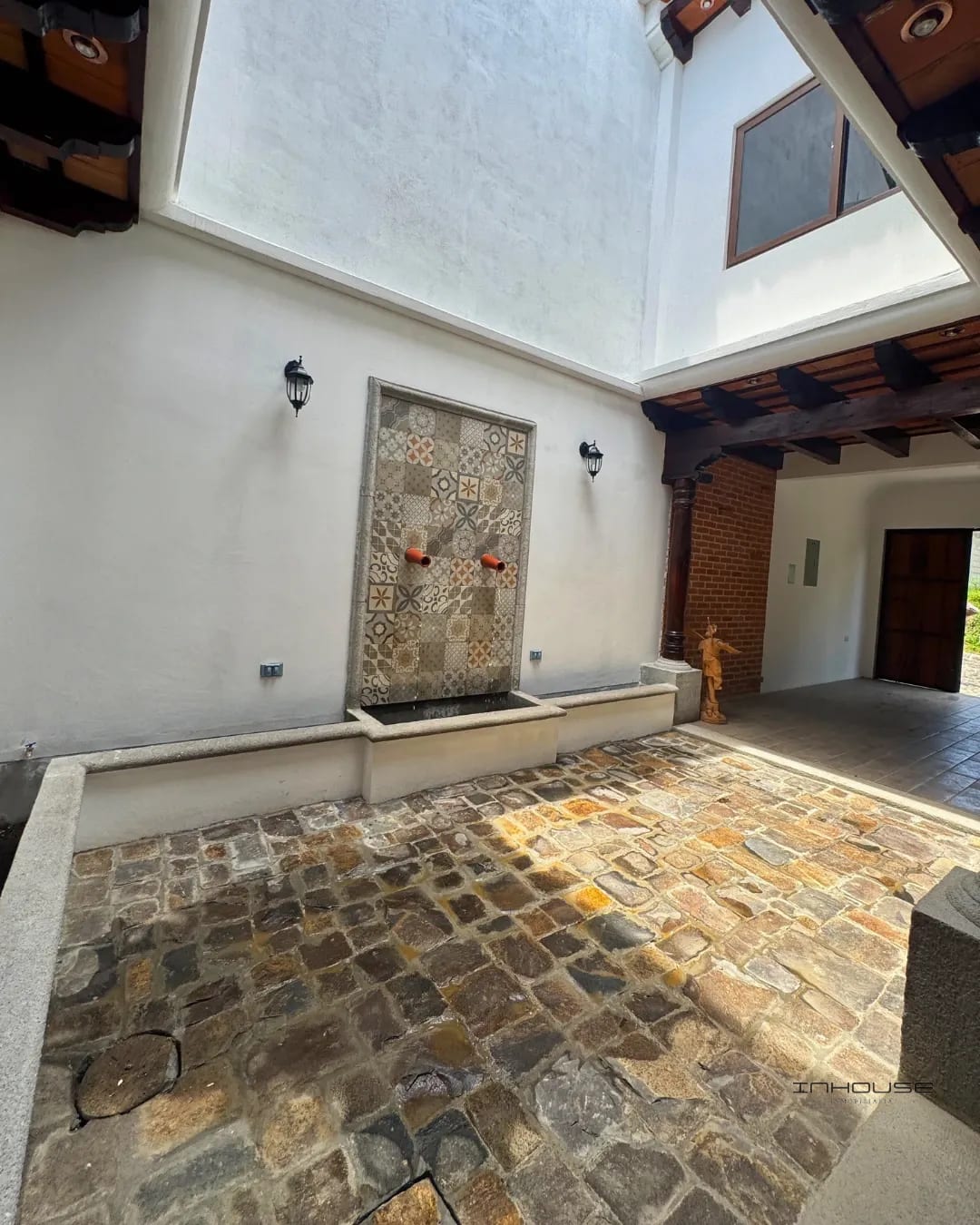 Casa en Venta en Antigua, Antigua Gardens — Casa en Venta en Antigua, Sacatepéquez — foto 5 de 10