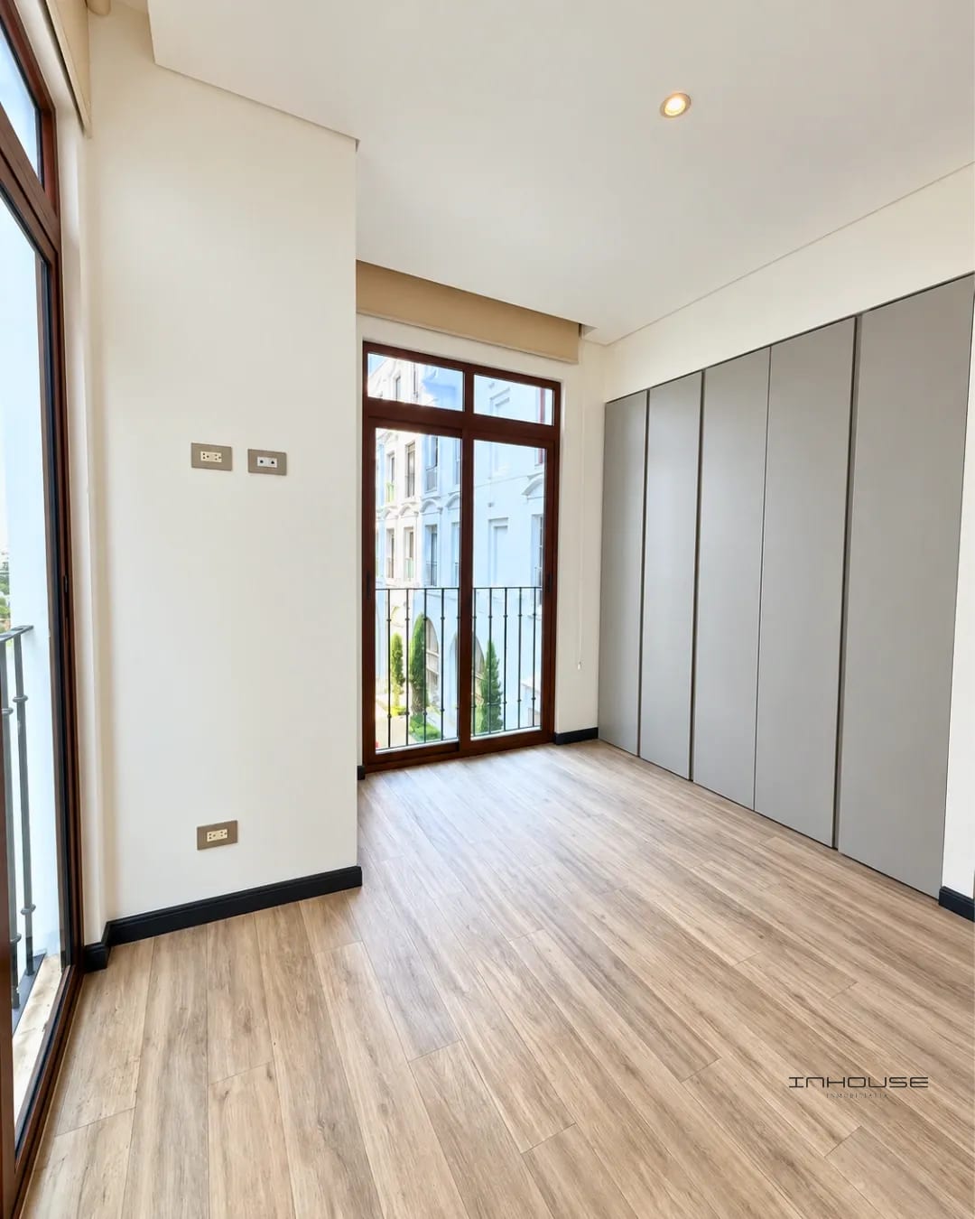 Apartamento en Renta Zona 16 Lirios de Cayalá Nivel Alto - Image 2