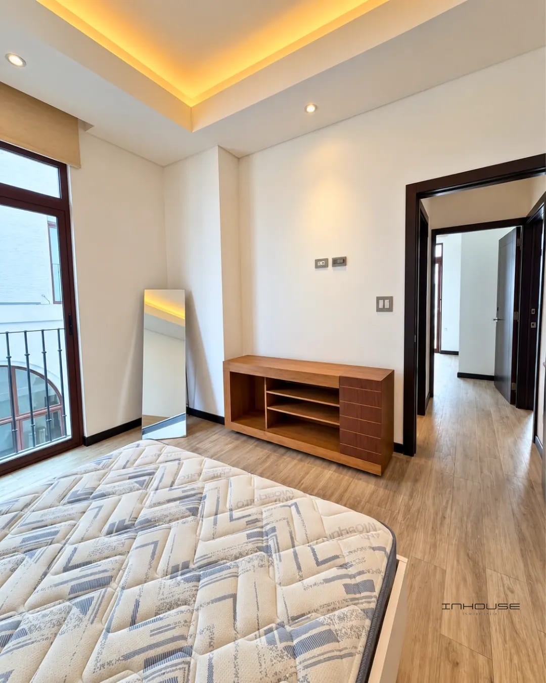 Apartamento en Renta Zona 16 Lirios de Cayalá Nivel Alto - Image 3