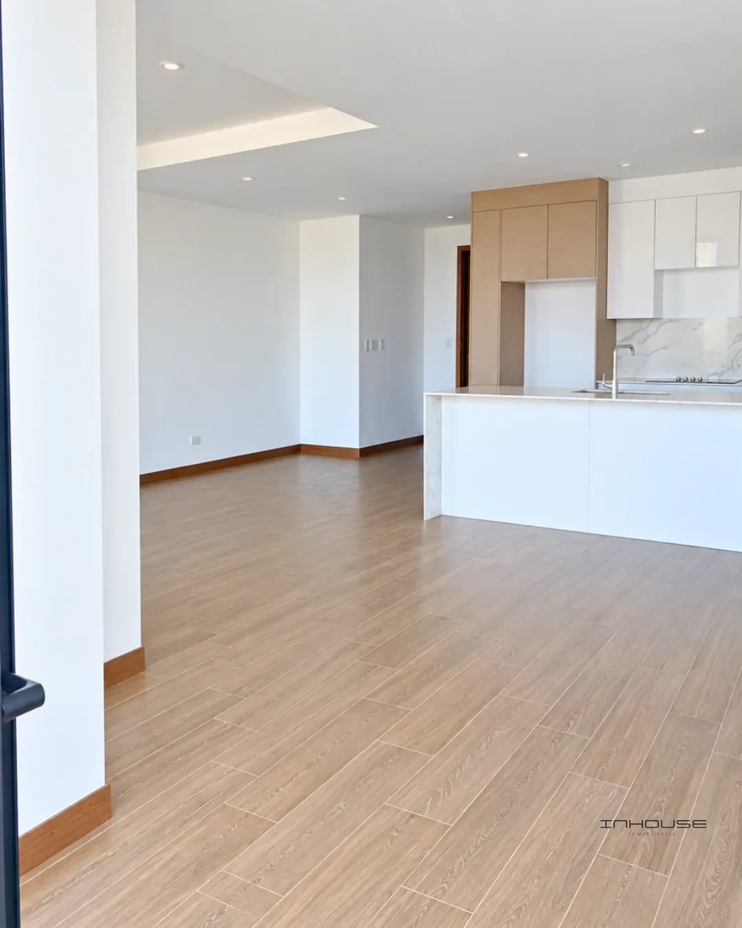 Apartamento en Renta Zona 10 para Estrenar Nivel Alto — Apartamento en Alquiler en Ferré Diez, Zona 10, Guatemala, Ciudad — foto 9 de 11