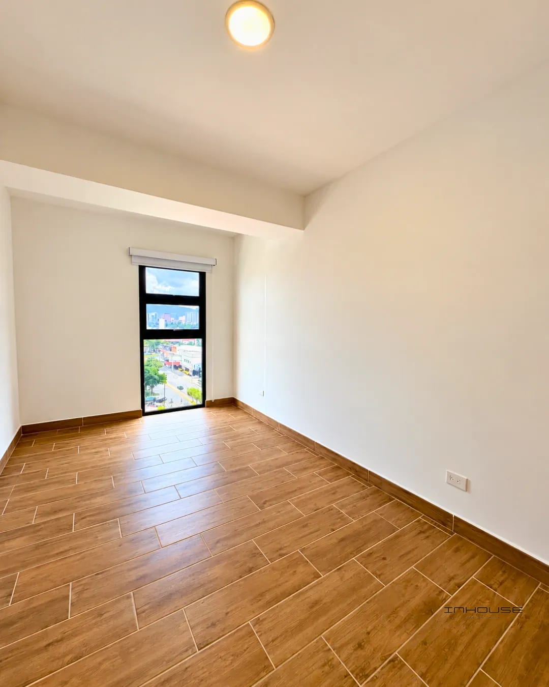 Apartamento en Renta Zona 4 Nivel Alto para Estrenar — Apartamento en Alquiler en Modra, Zona 4, Guatemala, Ciudad — foto 3 de 10