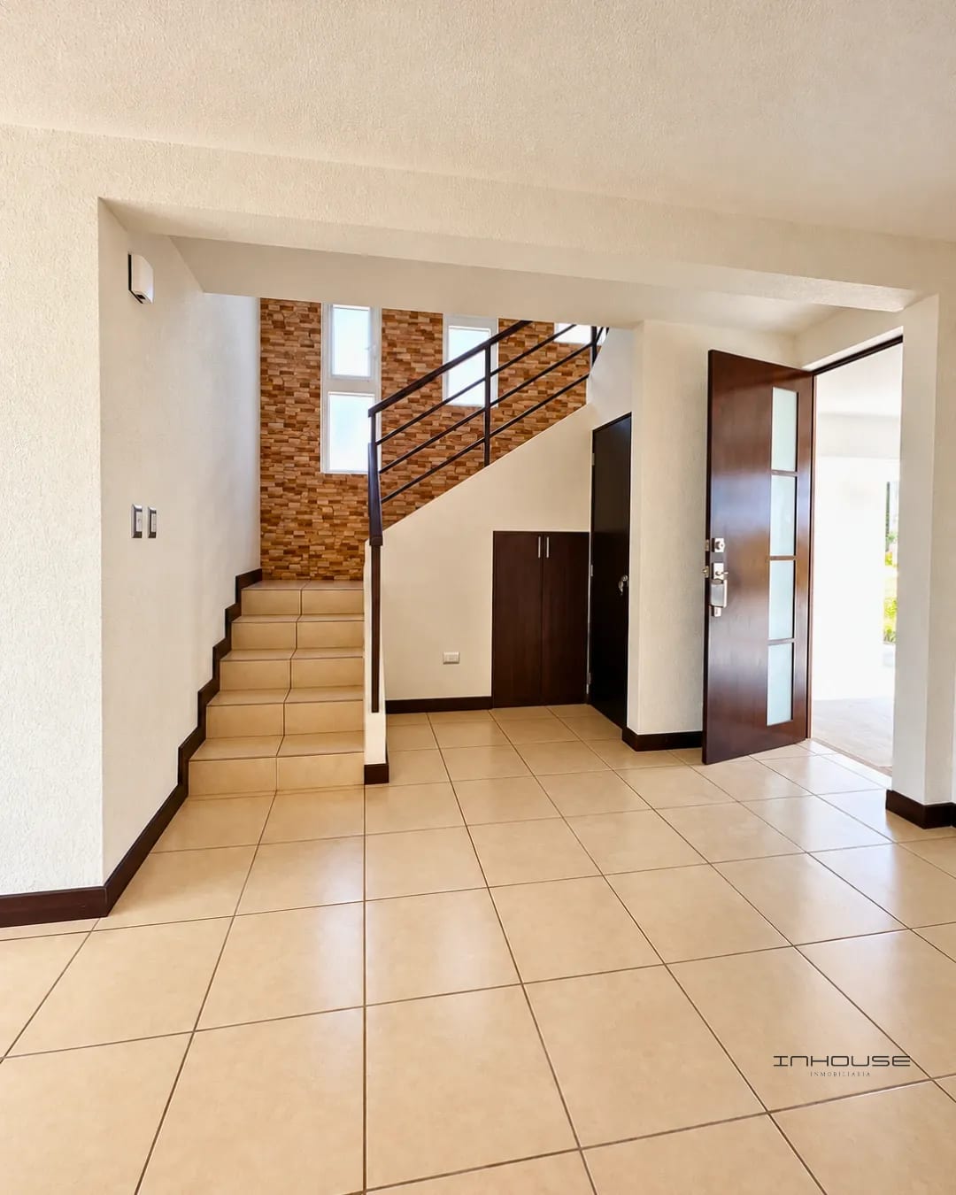 Casa en Venta en CAES Altos de Village KM 25 — Casa en Venta en Fraijanes, Carretera a El Salvador, Guatemala, Ciudad — foto 4 de 11