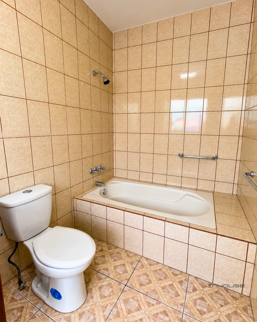 Casa en Venta en Zona 18 Dentro de Garita — Casa en Venta en Zona 18, Guatemala, Ciudad — foto 6 de 11