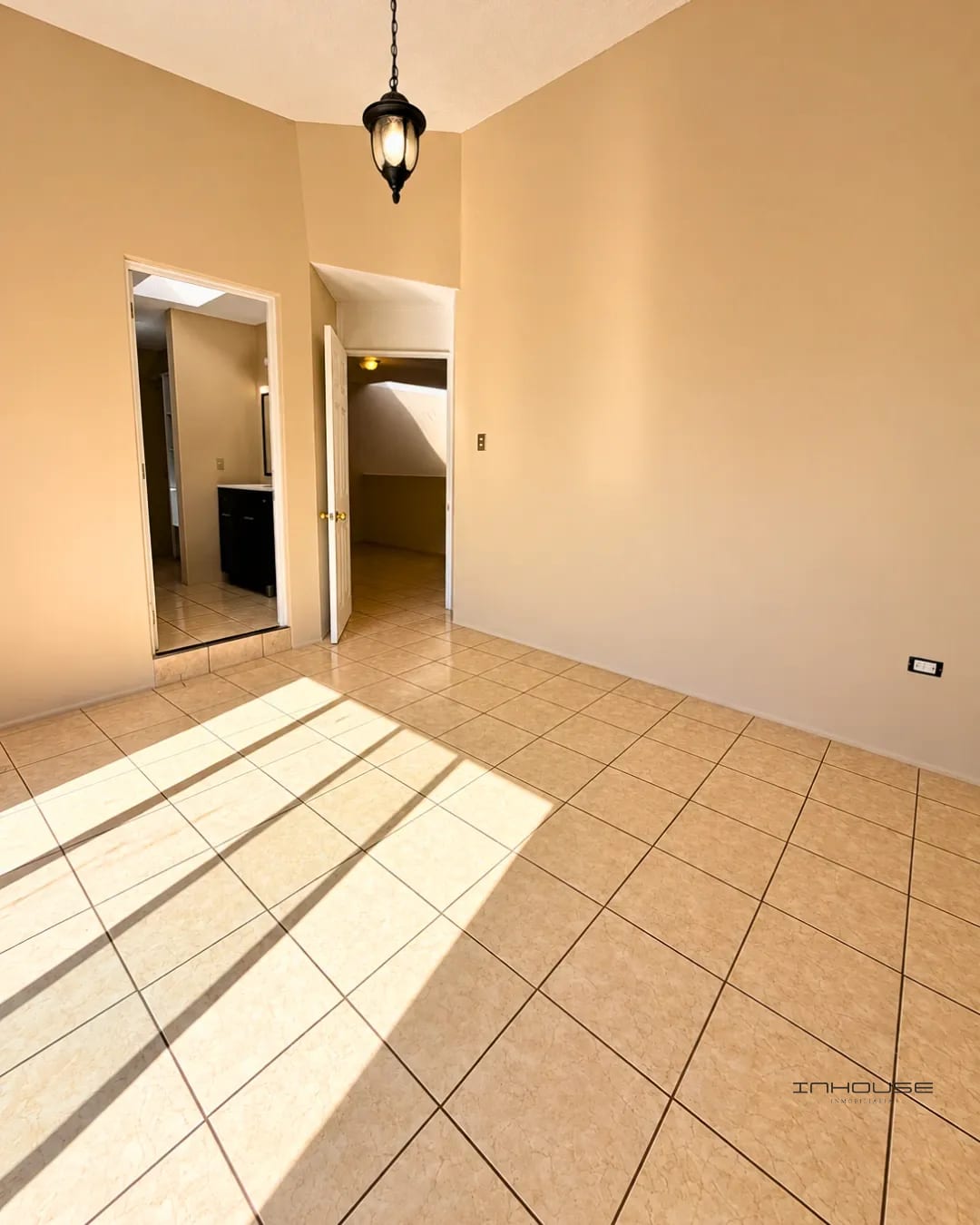 Casa en Venta Zona 16 Dentro de Garita Kanajuyú — Casa en Venta en Kanajuyú, Zona 16, Guatemala, Ciudad — foto 6 de 10