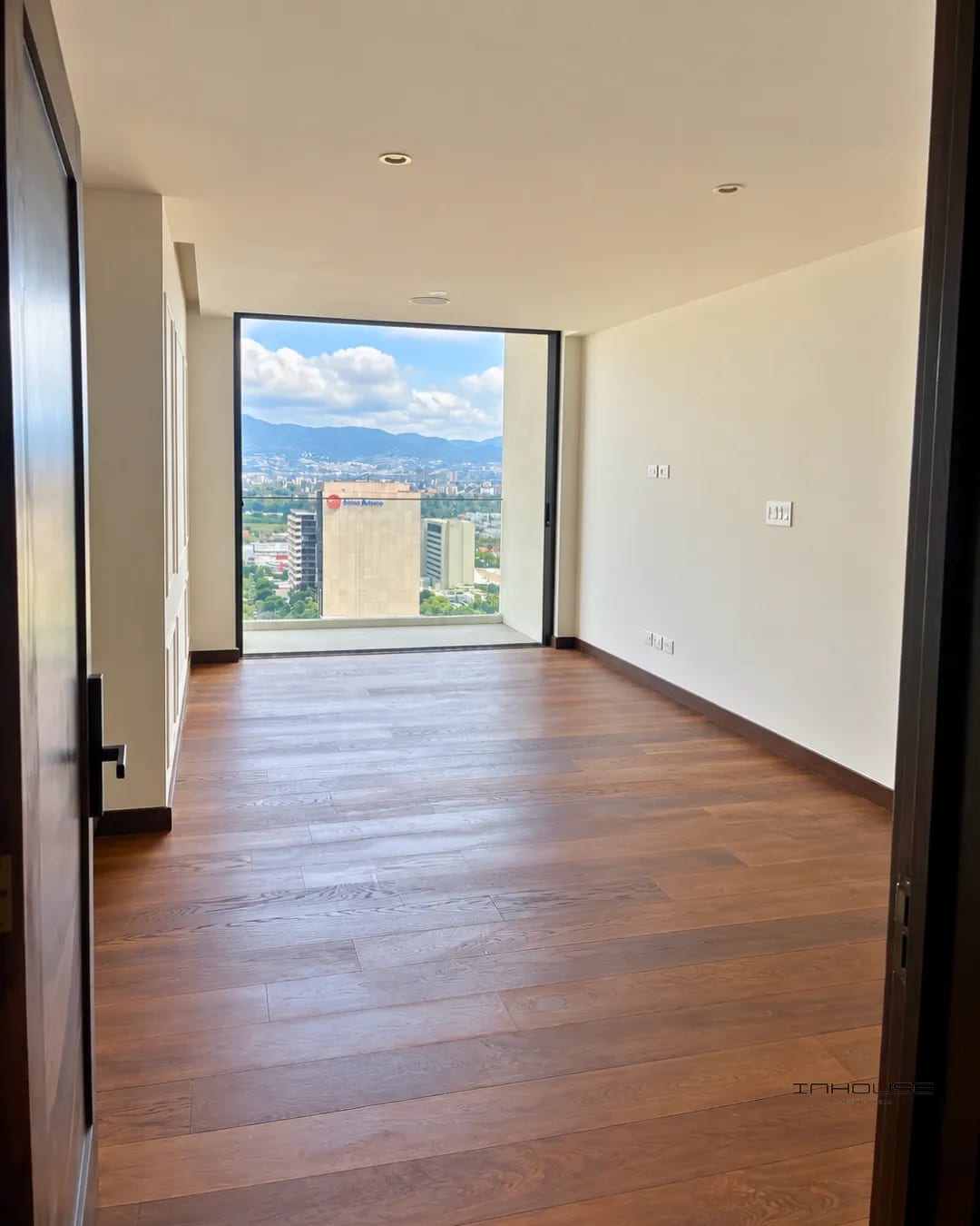 Apartamento en Venta Zona 10 Nivel Alto — Apartamento en Venta en Atarah, Zona 10, Guatemala, Ciudad — foto 12 de 14