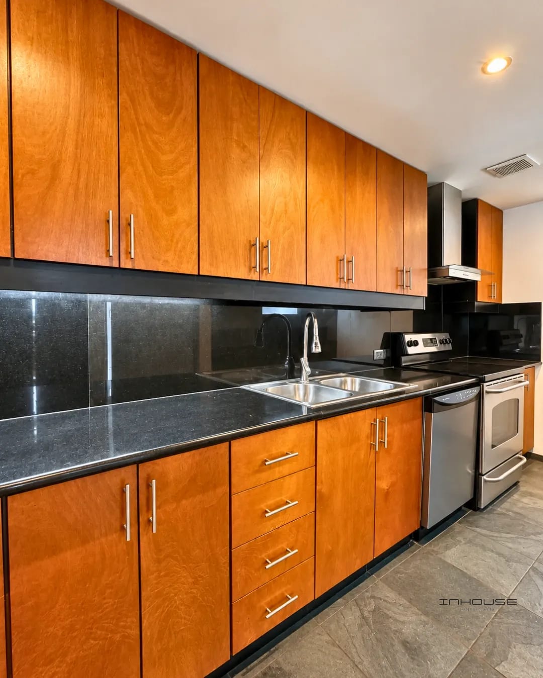 Apartamento en Renta en Zona 13 Amueblado Nivel Alto — Apartamento en Alquiler en Torre Nova, Zona 13, Guatemala, Ciudad — foto 4 de 10