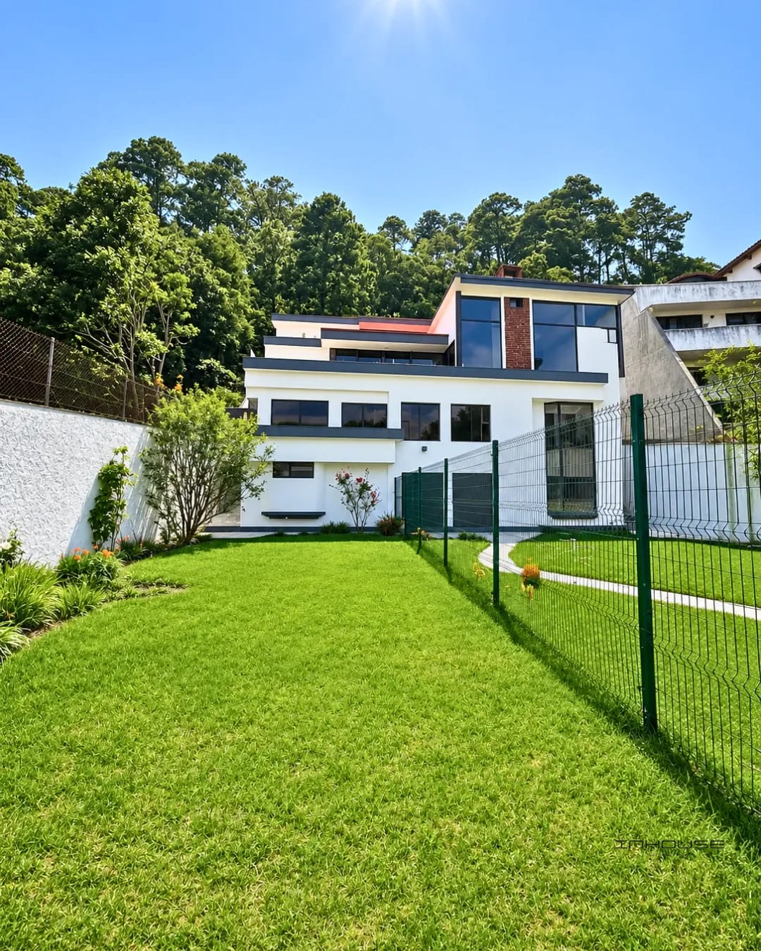 Casa en Renta CAES KM 10 con Linea Blanca Montebello — Casa en Alquiler en Montebello II, Carretera a El Salvador, Guatemala, Ciudad — foto 6 de 10