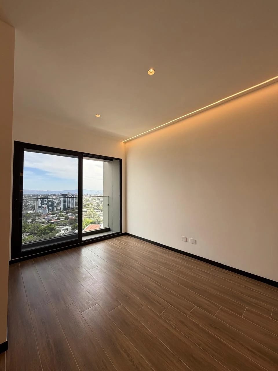 Apto. Z.11 Marabi 3 Hab. Alquiler — Apartamento en Alquiler en Mariscal, Zona 11, Guatemala, Ciudad — foto 6 de 10