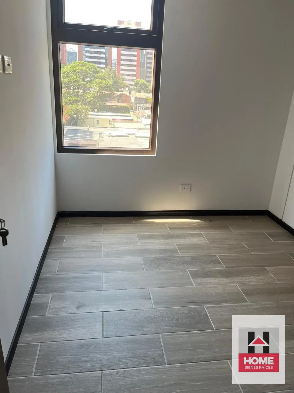 CERCANO A OAKLAND MALL, APARTAMENTO EN VENTA PARA ESTRENAR ZONA 10 — Apartamento en Venta en Biko, Zona 10, Guatemala, Ciudad — foto 5 de 12