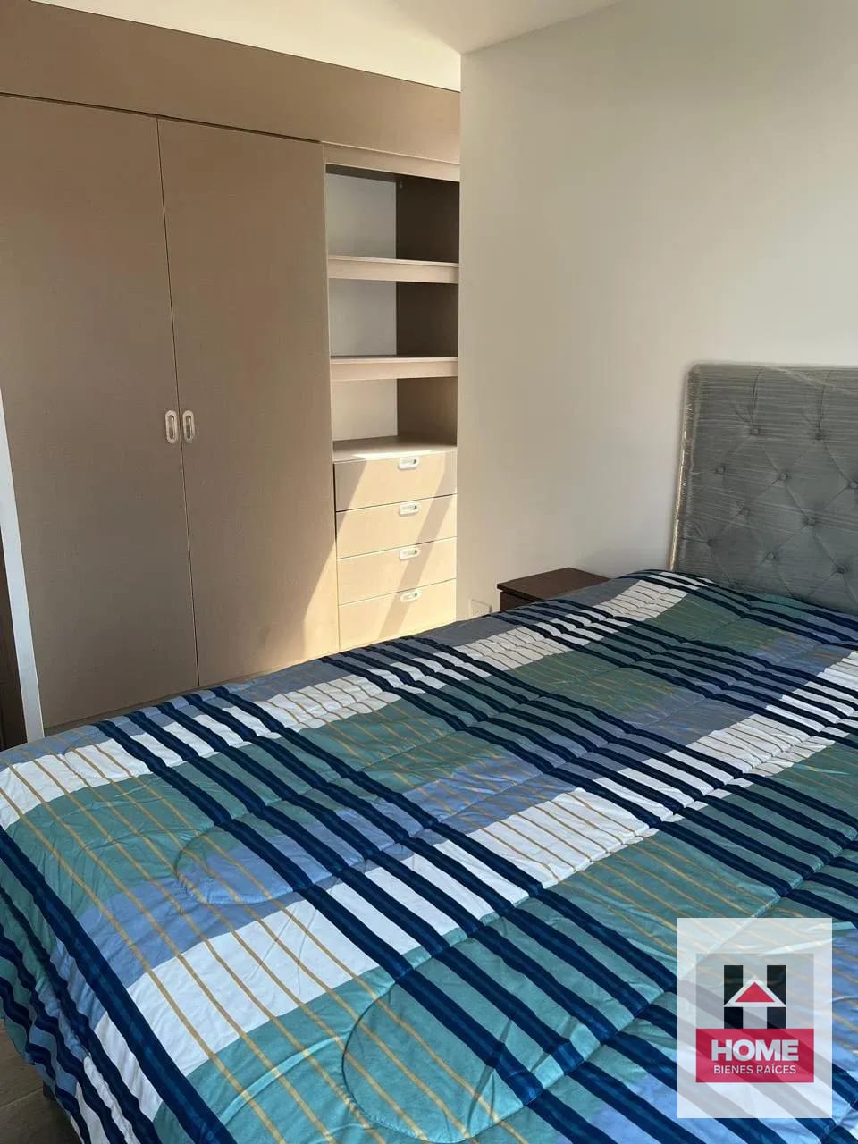 APARTAMENTO MODERNO DE 2 HABITACIONES CERCANO A OAKLAND — Apartamento en Venta en Biko, Zona 10, Guatemala, Ciudad — foto 6 de 13