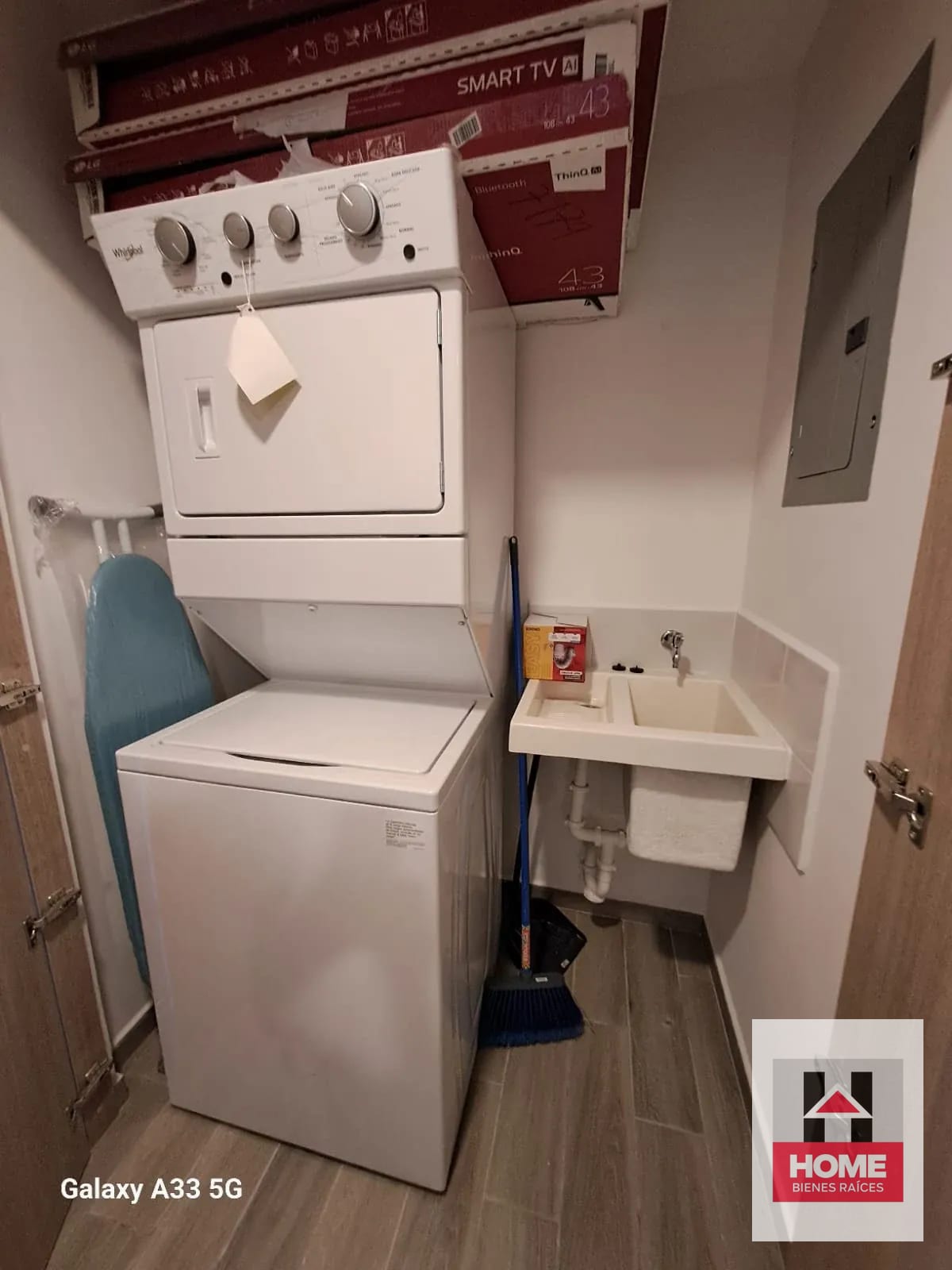 Alquiler de Apartamento una Habitacion Amueblado Zona 10 — Apartamento en Alquiler en Parque 10, Zona 10, Guatemala, Ciudad — foto 4 de 11